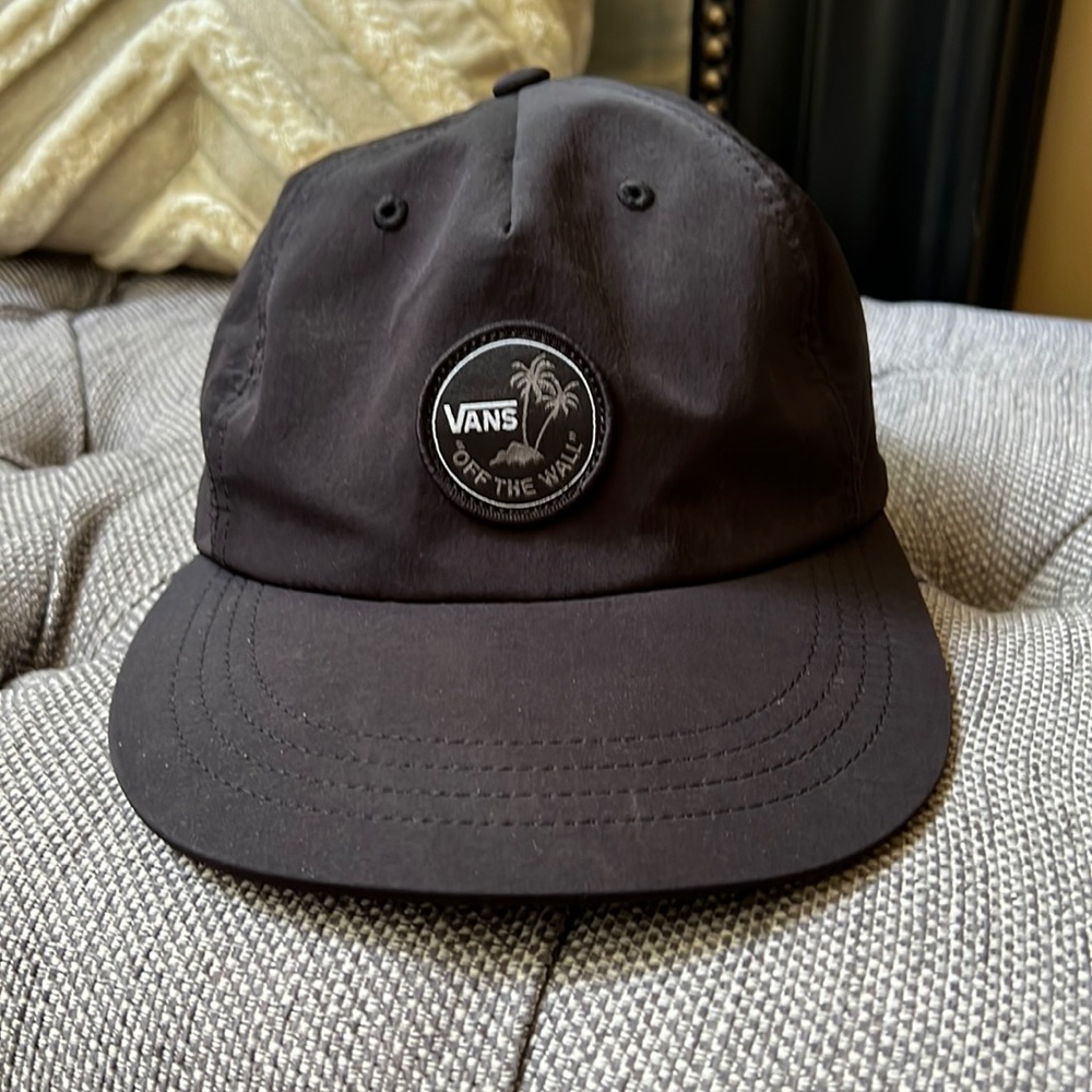 Men’s Vans hat, black.